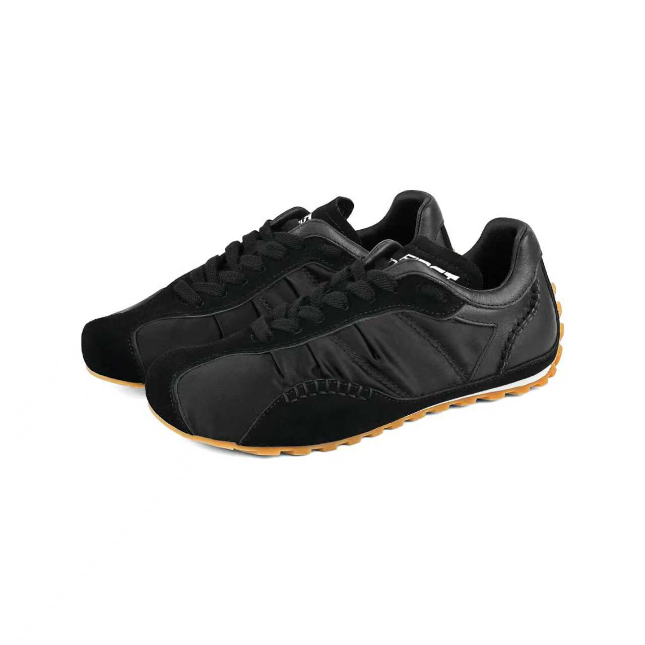 AVENUE RUNNER - Midnight Black